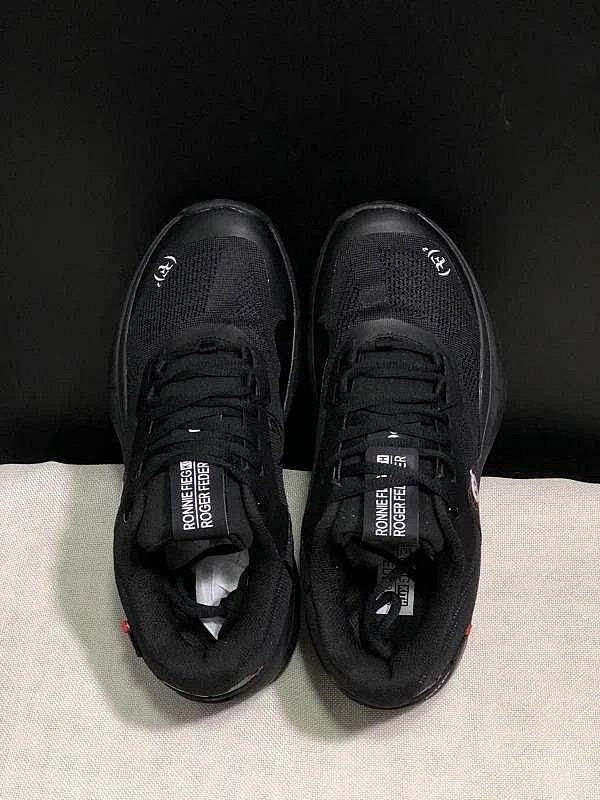On The Roger Pro Clay Black