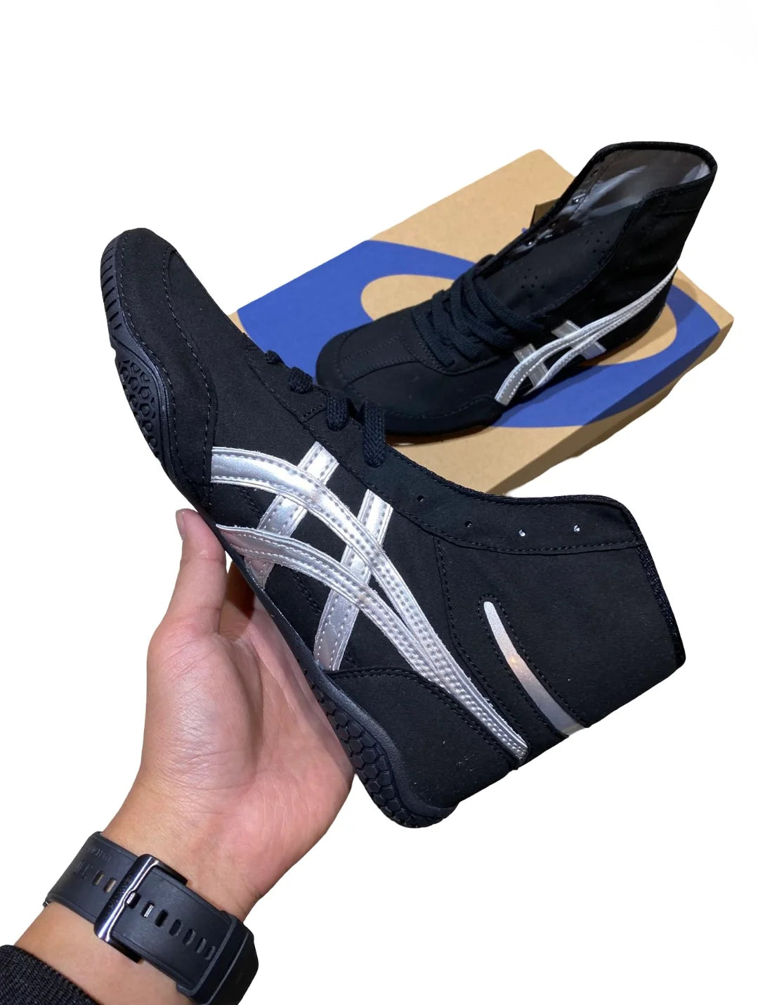 ASICS PRIME ATTACK BLACK
